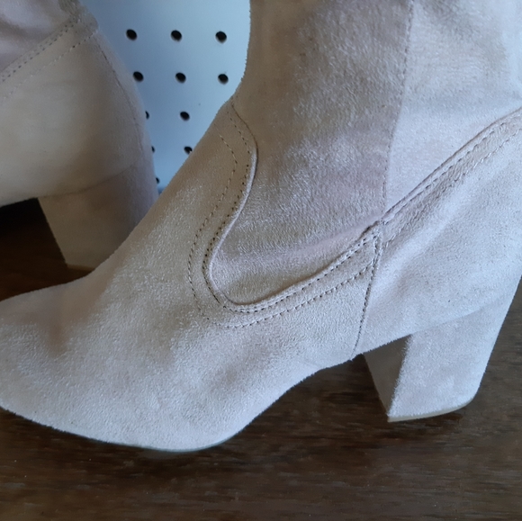 Thigh high boots by Revamped - Picture 4 of 11